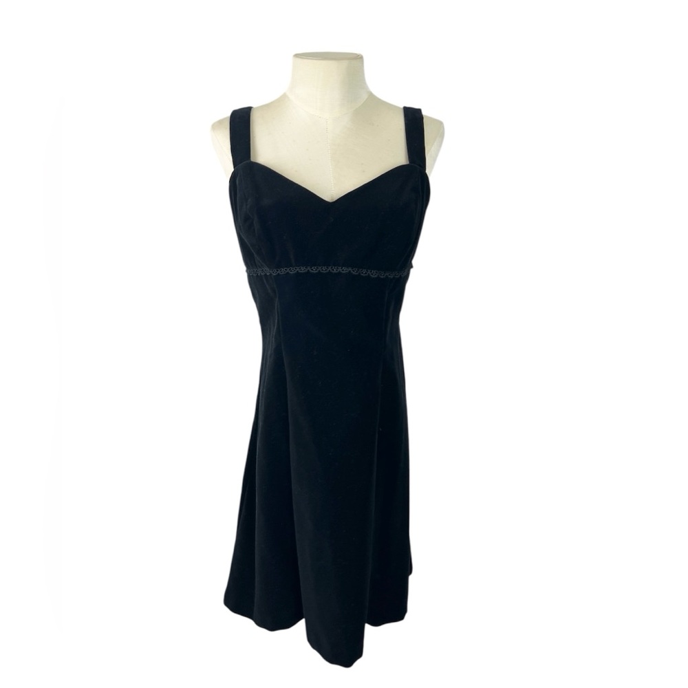 Vintage 90s Guess Black velvet dress size‎ 7 Whimsigoth mini witchy sleeveless